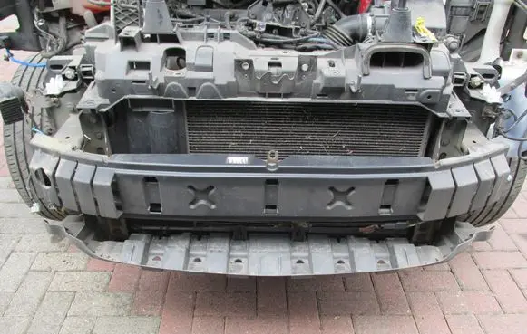 Ford Ecosport Front bumper skid plate/under tray DN1B17E898A