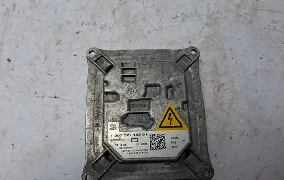 BMW 3 E92 E93 Headlight ballast module Xenon 130732915301 10EEG071800 10EFG071800