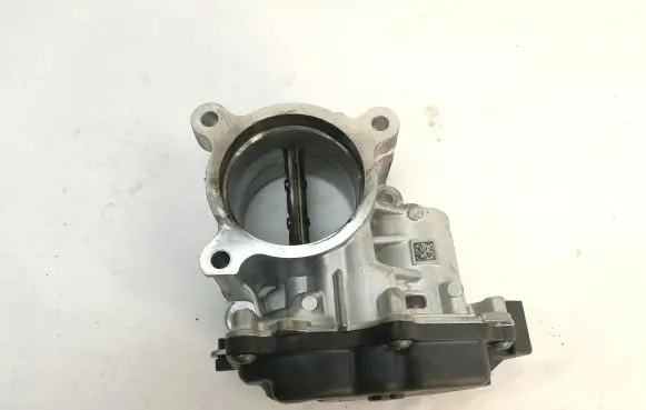 Volkswagen Golf VII Throttle valve 05L128063E V29128547D