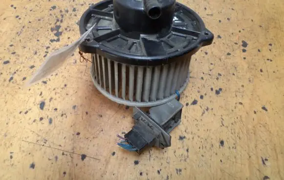 Hyundai Pony Heater fan/blower
