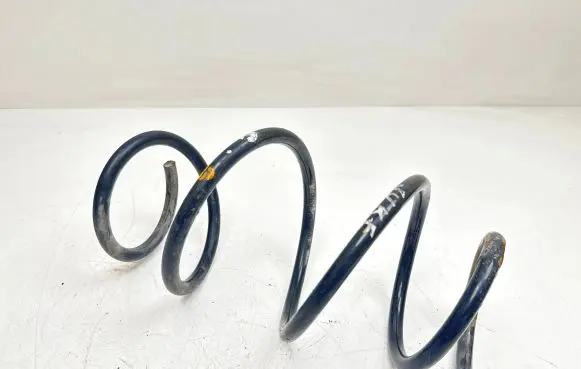 Nissan Juke I F15 Front coil spring