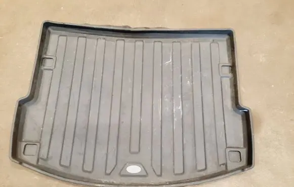 Land Rover Discovery 4 - LR4 Trunk/boot floor carpet liner 