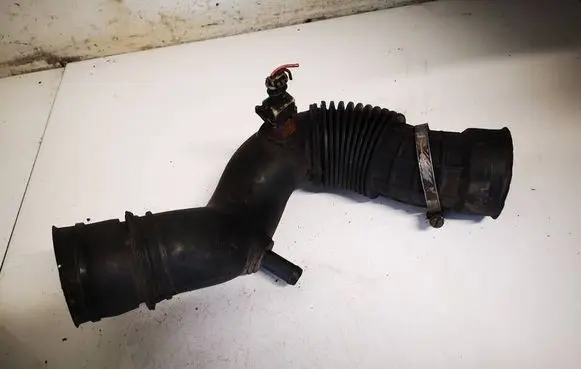 Renault Megane I Air intake hose/pipe 7700273946 7700866642