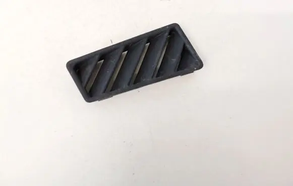 Audi A3 S3 8P Dash center air vent grill 8E0819793B
