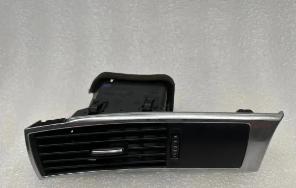 Audi A6 S6 C6 4F Dashboard side air vent grill/cover trim 4F1820901D