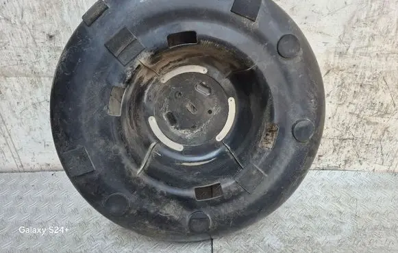 Toyota RAV 4 (XA20) Spare wheel section trim 6477342010