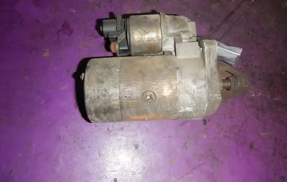 Fiat Punto (176) Starter motor