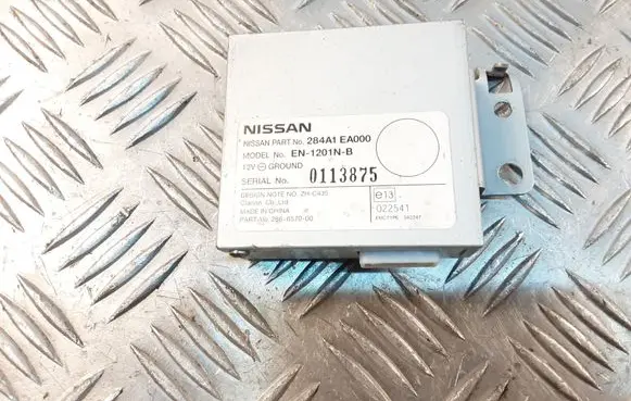 Nissan Pathfinder R51 Aerial antenna amplifier 284A1EA000