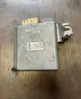 Toyota Avensis T270 Power steering control unit/module 6900001685 2250000800 1129002513