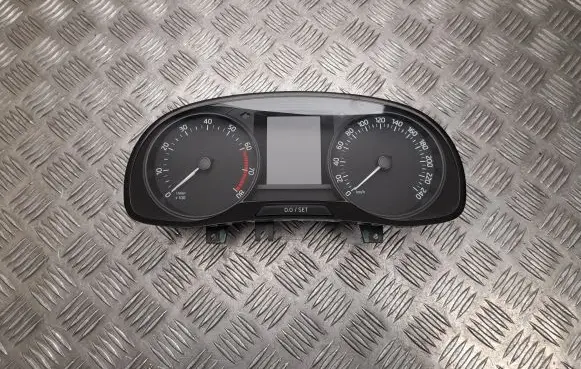 Skoda Fabia Mk3 (NJ) Speedometer (instrument cluster) 6V0920700A