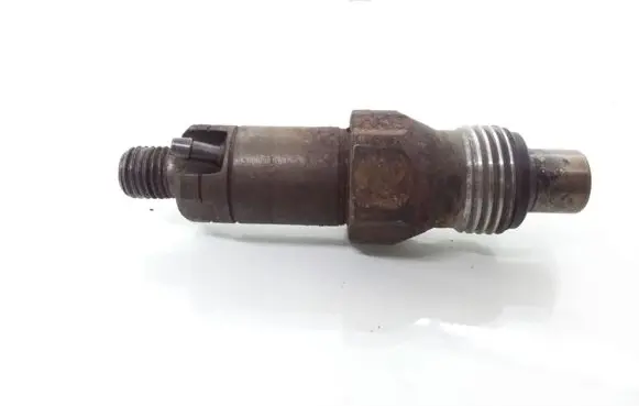 Mitsubishi Carisma Fuel injector LCR6735401D