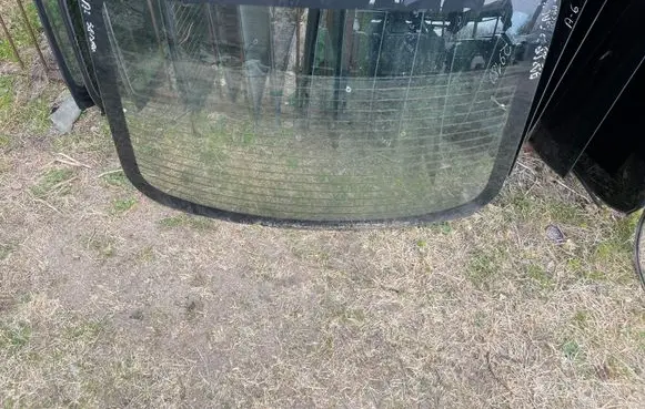 Mazda 3 I Rear windscreen/windshield window 