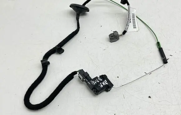 Ford Explorer VI Fuel cap flap release cable M1MT9B243 M1MT9B243BBA