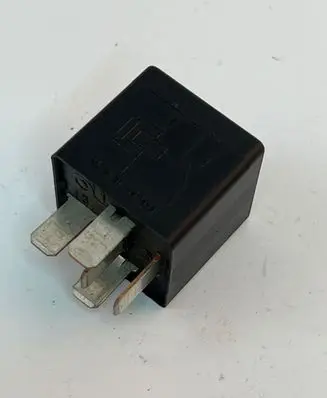 Ford Focus Other relay F0AB14B192AA 40A20A 050428