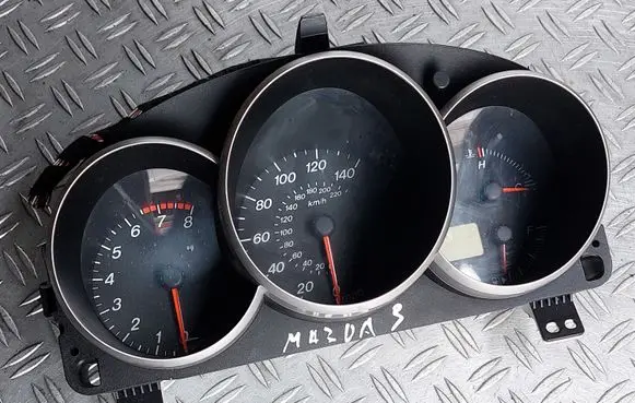 Mazda 3 I Speedometer (instrument cluster) 4EBN8BB