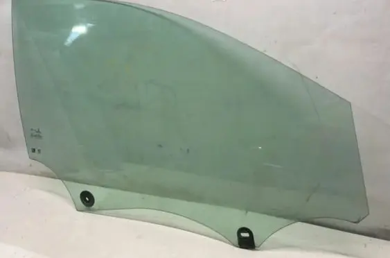 Peugeot 5008 II Front door window glass four-door 9811413680