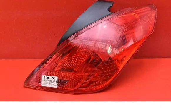 Peugeot 308 Rear/tail lights 9680425680
