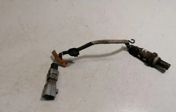 Toyota Avensis T270 Lambda probe sensor 8946720100