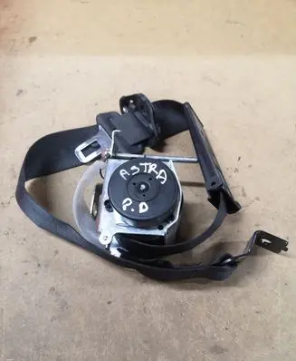 Opel Astra H Front seatbelt 560834801E