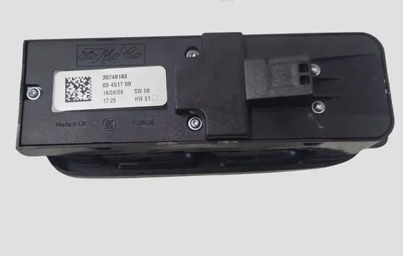 Volvo V50 Electric window control switch 30746183 03451700