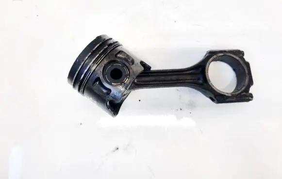 Audi A4 S4 B5 8D Piston with connecting rod