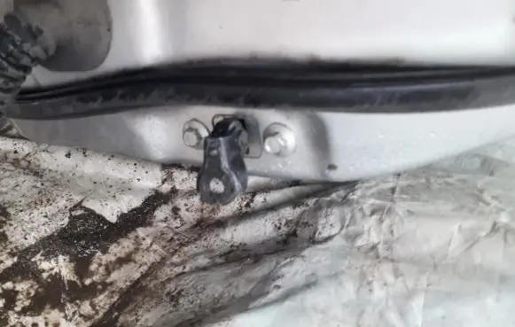 Honda FR-V Front door check strap stopper 