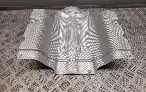 Mercedes-Benz E A207 Exhaust heat shield A2046805600
