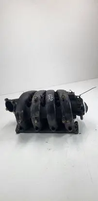 Opel Zafira B Intake manifold 55563685