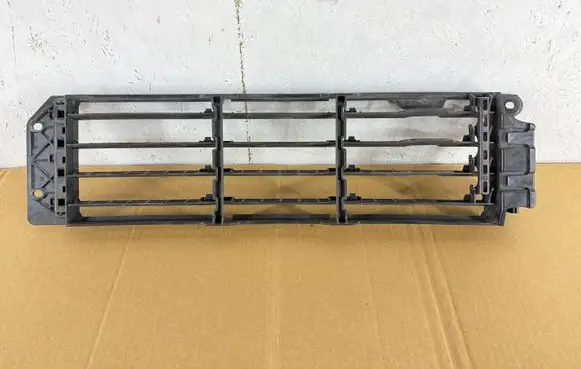 Renault Clio V Intercooler air guide/duct channel 214F68290R