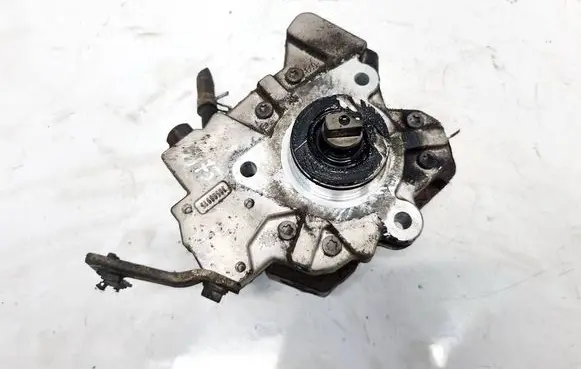 Toyota Auris 150 Fuel injection high pressure pump 2210033040
