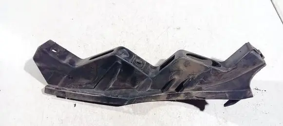 Volkswagen PASSAT B6 Front bumper mounting bracket 3c0807889