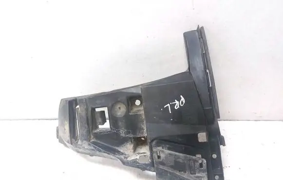 Volvo XC70 Front bumper mounting bracket 09484269