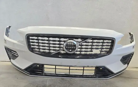 Volvo V60 Front bumper 31455622