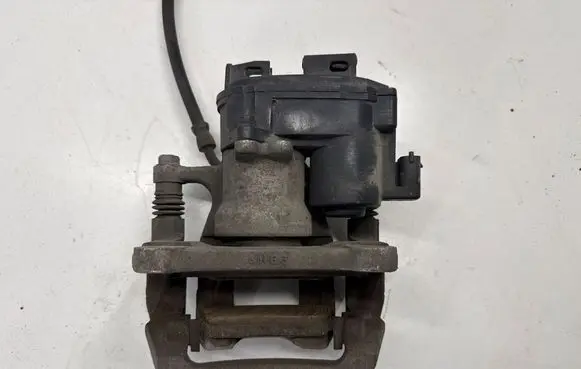 Chevrolet Camaro Rear brake caliper 84273770