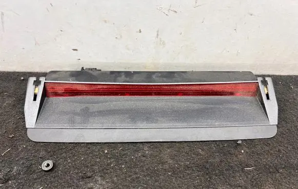 Volkswagen PASSAT CC Third/center stoplight 3C8945087