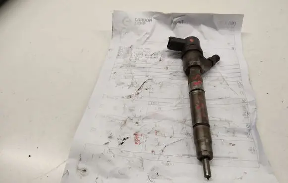 Hyundai ix35 Fuel injector 0445110411