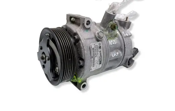 Volkswagen Golf VI Air conditioning (A/C) compressor (pump) 1K0820808B