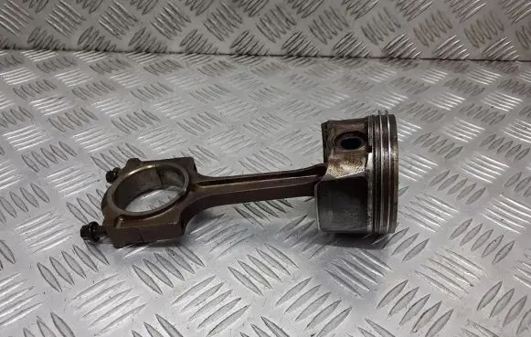 Ford Mondeo Mk III Piston 