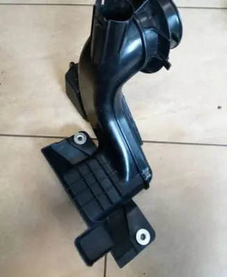 Mazda CX-3 Intake resonator PEHH1321 NE67774
