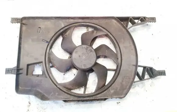 Renault Espace III Radiator cooling fan shroud 1831068000