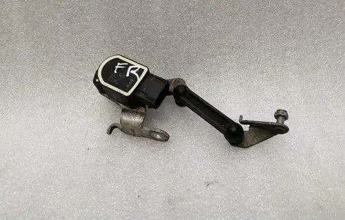 BMW 7 F01 F02 F03 F04 Front air suspension height level sensor 37146860843