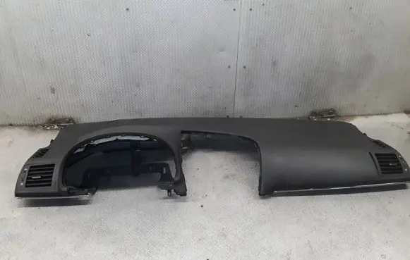 Toyota Avensis T270 Dashboard