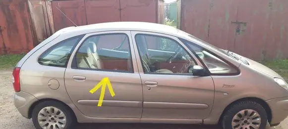 Citroen Xsara Picasso Rear door window glass