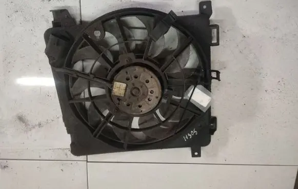 Opel Zafira B Radiator cooling fan shroud 0130303364