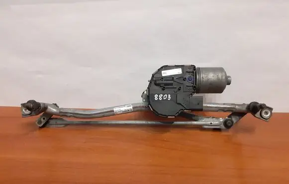 Audi A8 S8 D4 4H Front wiper linkage and motor 8803 3397021382