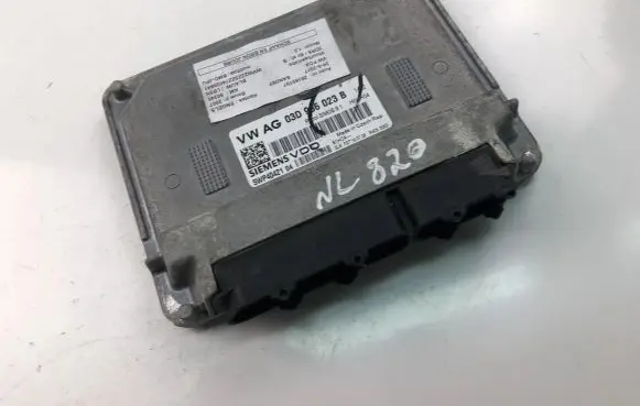 Volkswagen Fox Engine control unit/module ECU 03D906023B