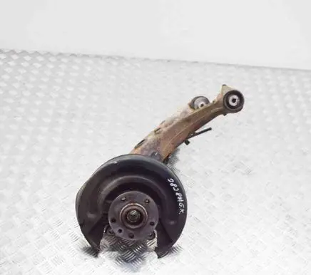 Volkswagen Transporter - Caravelle T5 Rear wheel hub 7E0615611 7H0501413D
