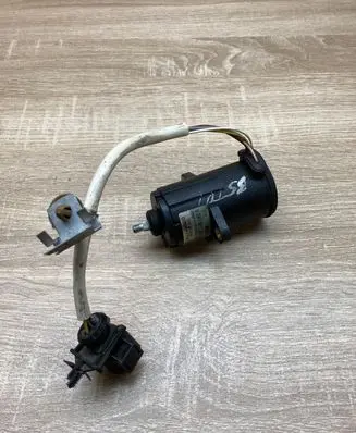 Audi A4 S4 B5 8D Throttle position sensor 0281002229 028907475S