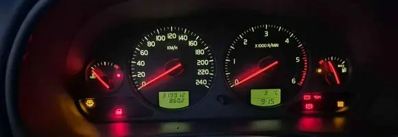 Volvo S40, V40 Speedometer (instrument cluster) 30623048g 50026074