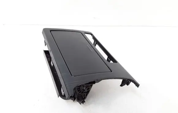 Cup holder front